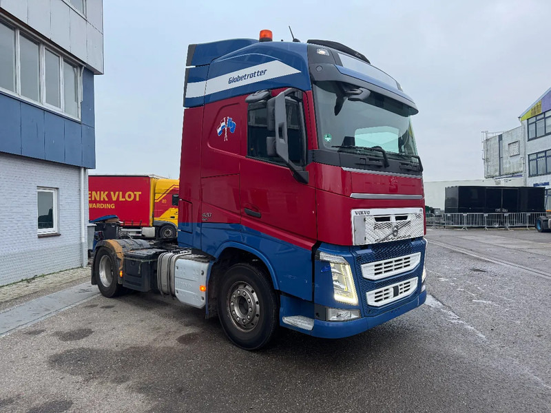 Volvo FH 420 4X2 EURO 6 HYDRAULIC - Cap tractor: Foto 3 Volvo FH 420 4X2 EURO 6 HYDRAULIC - Cap tractor: Foto 3