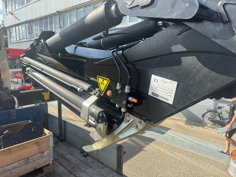 DAF CF 85.410 8X2 EURO 5 PALFINGER PK60002 + FLY JIB + REMOTE + TWISTLOCKS - Camion cu macara: Foto 5 DAF CF 85.410 8X2 EURO 5 PALFINGER PK60002 + FLY JIB + REMOTE + TWISTLOCKS - Camion cu macara: Foto 5