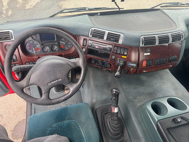 Camion cu cârlig DAF CF 85.430 6X4 EURO 3 FULL STEEL VDL 25 TON: Foto 10 Camion cu cârlig DAF CF 85.430 6X4 EURO 3 FULL STEEL VDL 25 TON: Foto 10