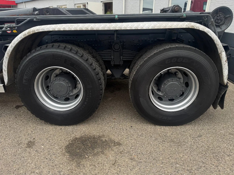 Camion cu cârlig DAF CF 85.430 6X4 EURO 3 FULL STEEL VDL 25 TON: Foto 13 Camion cu cârlig DAF CF 85.430 6X4 EURO 3 FULL STEEL VDL 25 TON: Foto 13