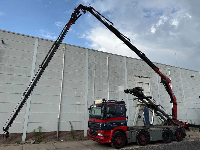 DAF CF 85.460 8X2 + YEAR 2016 HMF CRANE 2620-K4 + FLYJIB + WINCH + REMOTE - Camion cu macara: Foto 1 DAF CF 85.460 8X2 + YEAR 2016 HMF CRANE 2620-K4 + FLYJIB + WINCH + REMOTE - Camion cu macara: Foto 1