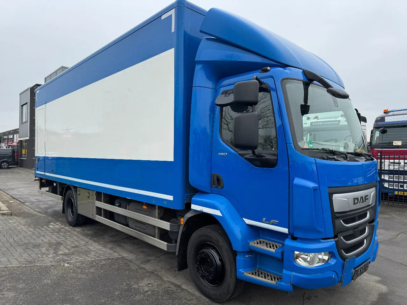DAF LF 180 4X2 - EURO 6 + DHOLLANDIA LIFT - Camion furgon: Foto 3 DAF LF 180 4X2 - EURO 6 + DHOLLANDIA LIFT - Camion furgon: Foto 3