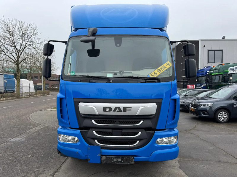 DAF LF 180 4X2 - EURO 6 + DHOLLANDIA LIFT - Camion furgon: Foto 2 DAF LF 180 4X2 - EURO 6 + DHOLLANDIA LIFT - Camion furgon: Foto 2