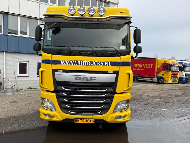 DAF XF 510 6X4 EURO 6 + RETARDER - Camion şasiu: Foto 2 DAF XF 510 6X4 EURO 6 + RETARDER - Camion şasiu: Foto 2