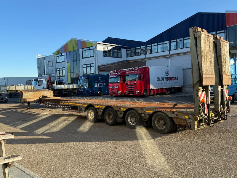 Faymonville STN-4AU - EXTENDABLE 4,82 METER + HYDRAULIC RAMPS - Semiremorcă transport agabaritic: Foto 3 Faymonville STN-4AU - EXTENDABLE 4,82 METER + HYDRAULIC RAMPS - Semiremorcă transport agabaritic: Foto 3