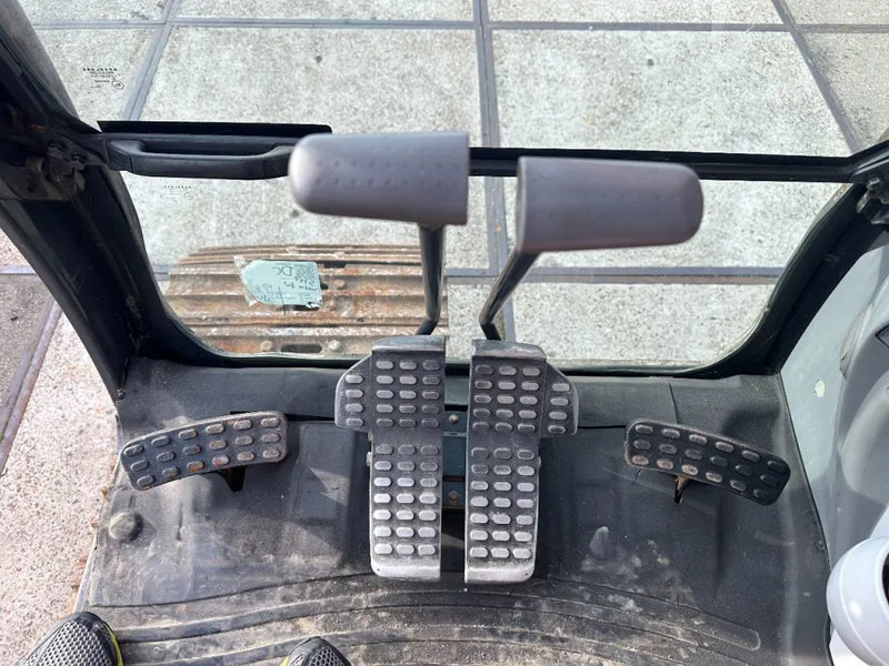 Hitachi ZX350LC-5B CE - Excavator pe şenile: Foto 5 Hitachi ZX350LC-5B CE - Excavator pe şenile: Foto 5