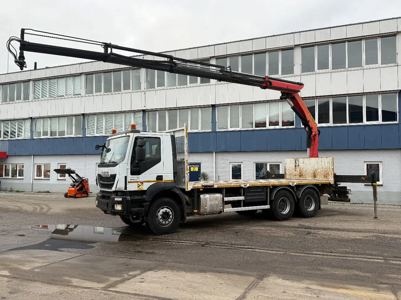 Iveco Trakker 360 6X4 EURO 6 + PALFINGER PK20001K + REMOTE CONTROL - Camion platformă, Camion cu macara: Foto 3 Iveco Trakker 360 6X4 EURO 6 + PALFINGER PK20001K + REMOTE CONTROL - Camion platformă, Camion cu macara: Foto 3