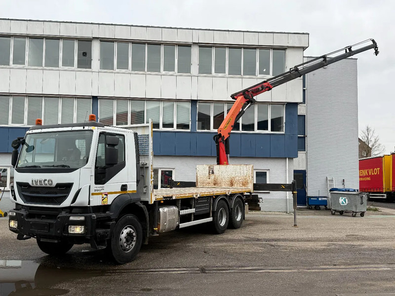 Iveco Trakker 360 6X4 EURO 6 + PALFINGER PK20001K + REMOTE CONTROL - Camion platformă, Camion cu macara: Foto 1 Iveco Trakker 360 6X4 EURO 6 + PALFINGER PK20001K + REMOTE CONTROL - Camion platformă, Camion cu macara: Foto 1