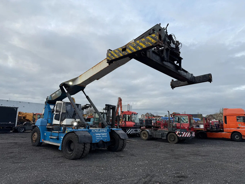 KONECRANES SMV 108 TB6 - Reach stacker: Foto 2 KONECRANES SMV 108 TB6 - Reach stacker: Foto 2