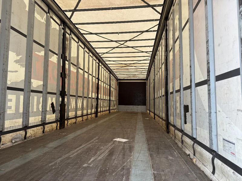 Semiremorcă prelată Kögel S24-1 / 3 AXLE / BPW / DISC BRAKES + SLIDING ROOF: Foto 7 Semiremorcă prelată Kögel S24-1 / 3 AXLE / BPW / DISC BRAKES + SLIDING ROOF: Foto 7