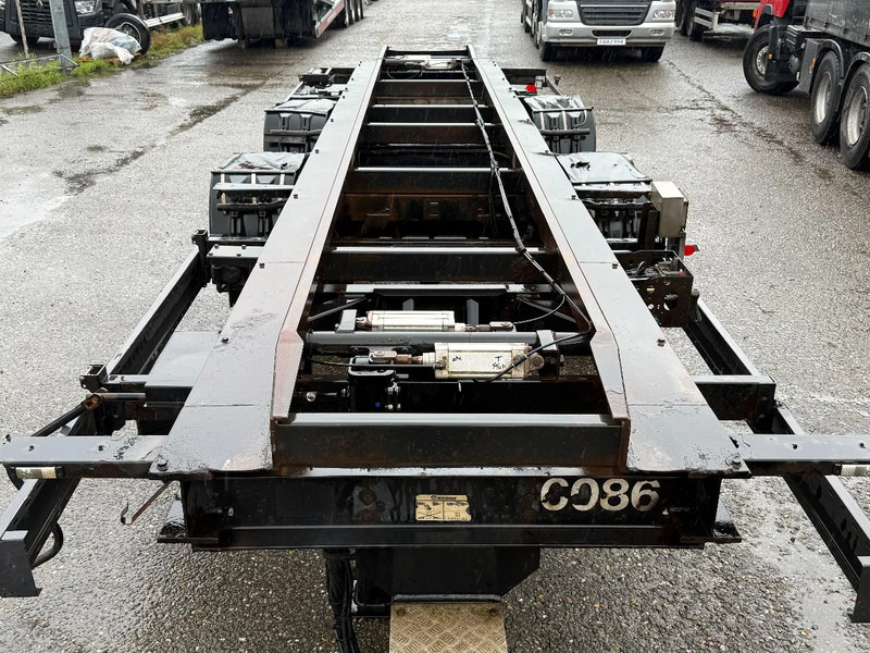 Krone ZZF 18 + DHOLLANDIA LIFT 2.000 KG - Remorcă transport containere/ Swap body: Foto 2 Krone ZZF 18 + DHOLLANDIA LIFT 2.000 KG - Remorcă transport containere/ Swap body: Foto 2