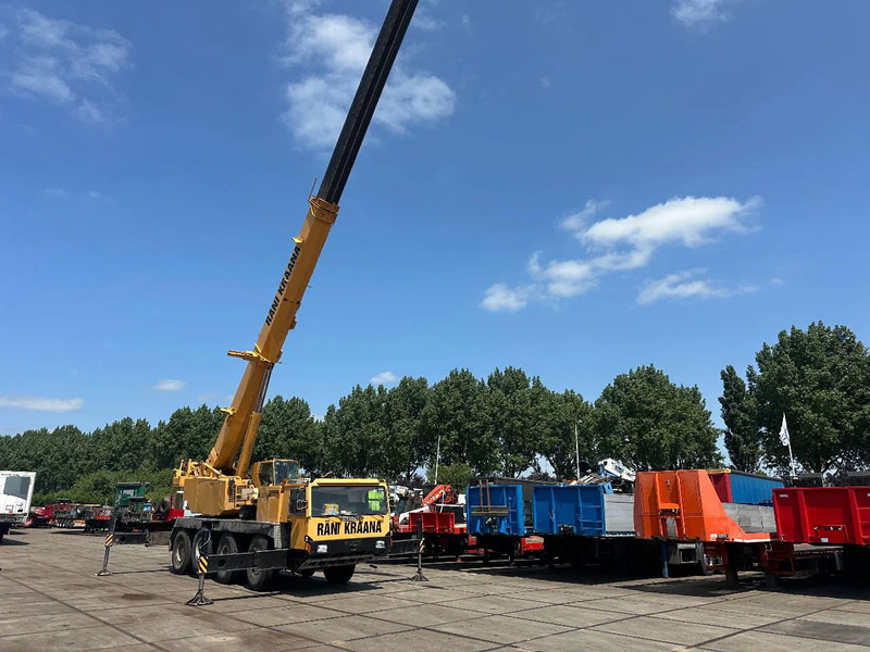 Liebherr LTM 1070 8X8 - Macara tot teren: Foto 1 Liebherr LTM 1070 8X8 - Macara tot teren: Foto 1