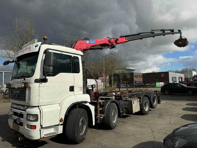 MAN TGA 35.440 8X2 - EURO 4 + HMF 2620K-RC 2018! + REMOTE + HYDRAUTO CABLE LIFT + LIFTING AXLE - Camion cu macara: Foto 2 MAN TGA 35.440 8X2 - EURO 4 + HMF 2620K-RC 2018! + REMOTE + HYDRAUTO CABLE LIFT + LIFTING AXLE - Camion cu macara: Foto 2