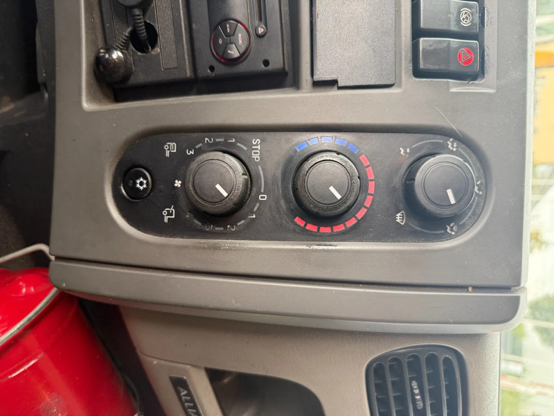 Renault Premium 380 380 6X2 STUURAS - Camion furgon: Foto 5 Renault Premium 380 380 6X2 STUURAS - Camion furgon: Foto 5