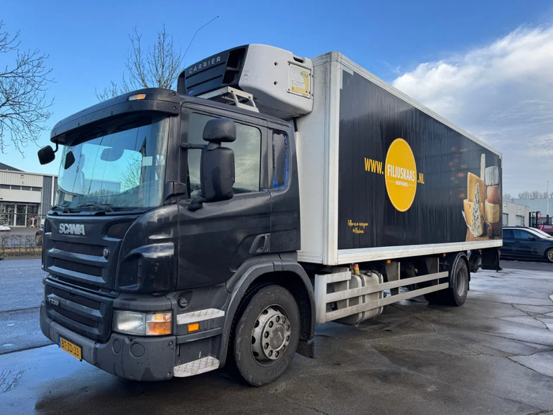 Scania P230 4X2 - EURO 4 + CARRIER SUPRA 950 MT + DHOLLANDIA LIFT - Camion frigider: Foto 1 Scania P230 4X2 - EURO 4 + CARRIER SUPRA 950 MT + DHOLLANDIA LIFT - Camion frigider: Foto 1