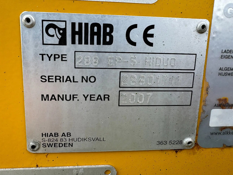 Scania P380 6X2 HIAB 288 + REMOTE CONTROL + PLATEAU - Camion cu macara: Foto 5 Scania P380 6X2 HIAB 288 + REMOTE CONTROL + PLATEAU - Camion cu macara: Foto 5