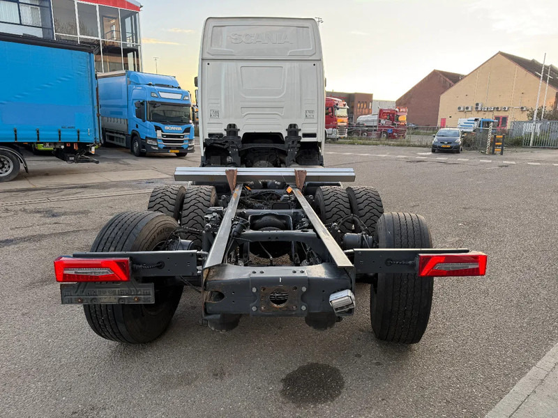 Scania R500 NGS 6X2 - ONLY 205.204 KM + STEERING & LIFTING AXLE - Camion şasiu: Foto 5 Scania R500 NGS 6X2 - ONLY 205.204 KM + STEERING & LIFTING AXLE - Camion şasiu: Foto 5