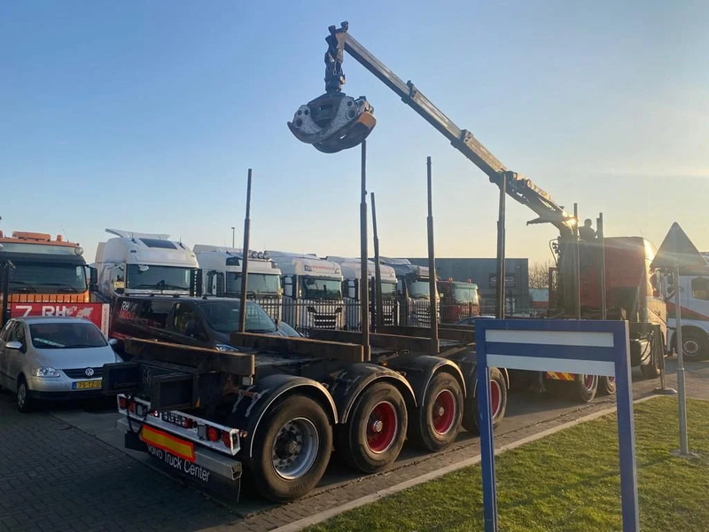 Volvo FH 540 6X4 EURO 6 + EPSILON S260Z96 + TRAILER 4 AXLE DOLL - Camion forestier, Camion cu macara: Foto 4 Volvo FH 540 6X4 EURO 6 + EPSILON S260Z96 + TRAILER 4 AXLE DOLL - Camion forestier, Camion cu macara: Foto 4