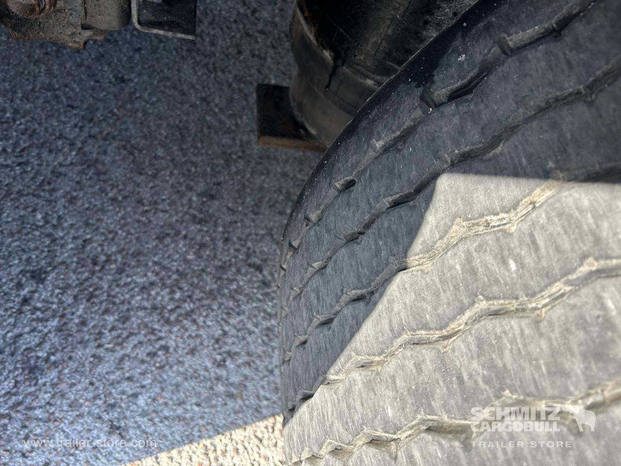 SCHMITZ Curtainsider Standard - Semiremorcă prelată: Foto 5 SCHMITZ Curtainsider Standard - Semiremorcă prelată: Foto 5