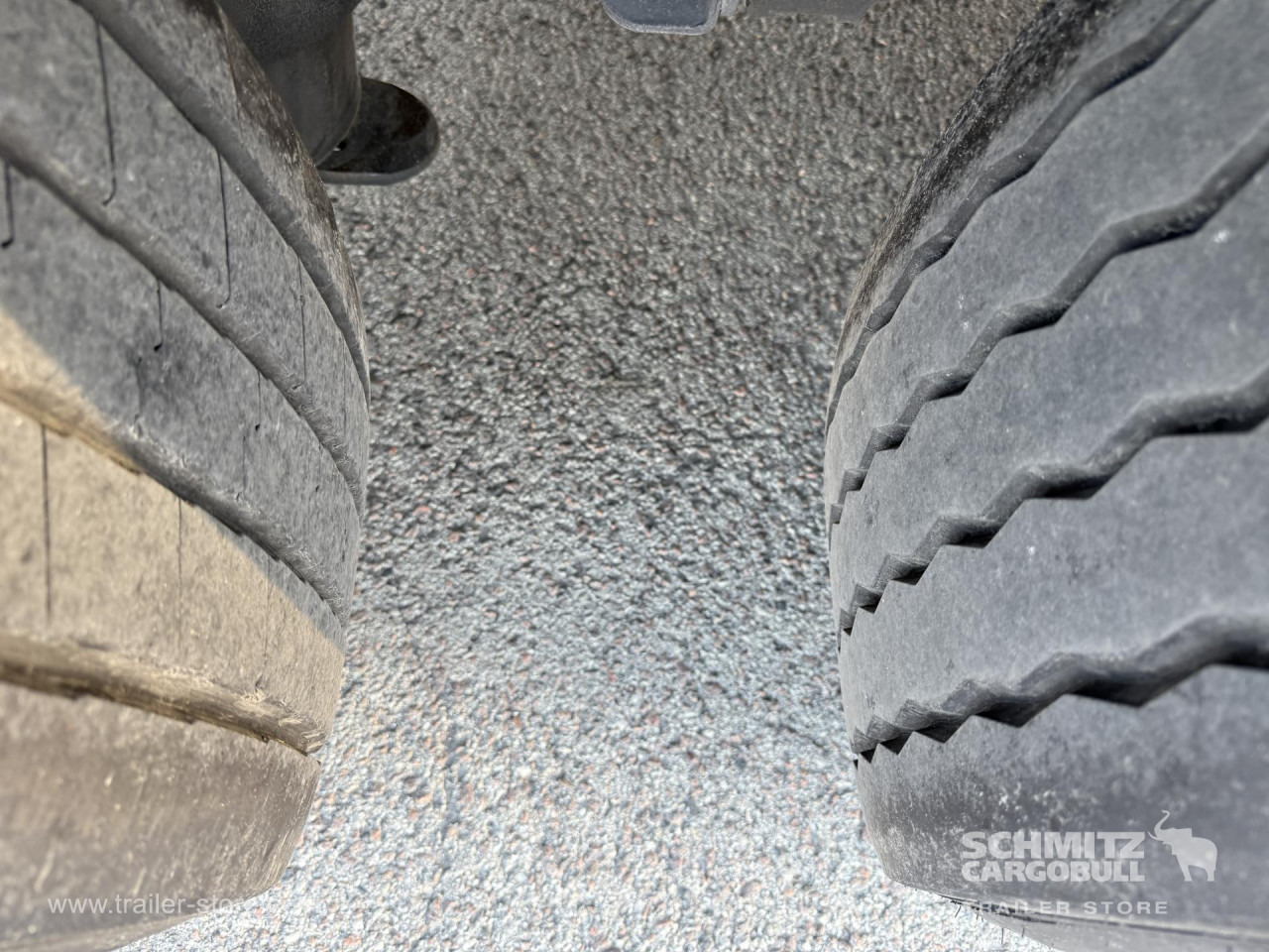 SCHMITZ Curtainsider Standard - Semiremorcă prelată: Foto 5 SCHMITZ Curtainsider Standard - Semiremorcă prelată: Foto 5