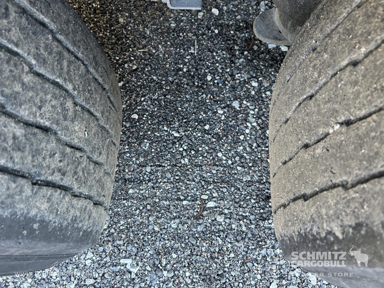 SCHMITZ Curtainsider Standard - Semiremorcă prelată: Foto 4 SCHMITZ Curtainsider Standard - Semiremorcă prelată: Foto 4