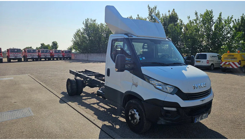 Iveco Daily IS70CI2BA - Camion şasiu: Foto 3 Iveco Daily IS70CI2BA - Camion şasiu: Foto 3