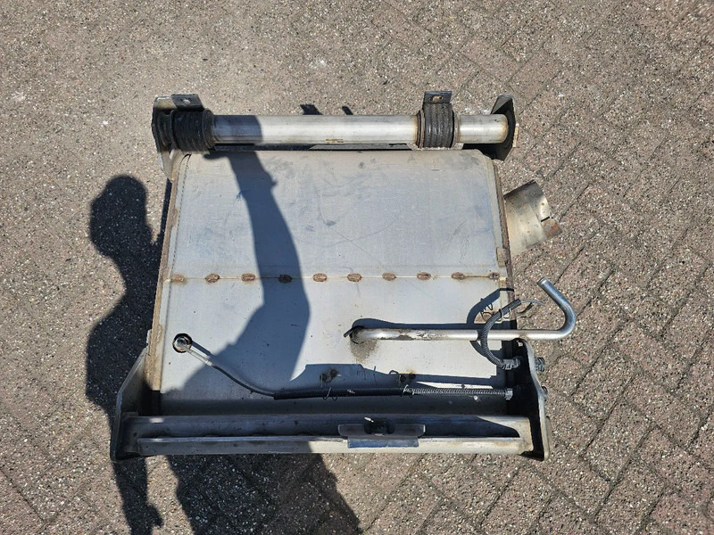 Mercedes-Benz Pure IV - Katalisator - A0044900414 - Rezervor combustibil pentru Camion: Foto 3 Mercedes-Benz Pure IV - Katalisator - A0044900414 - Rezervor combustibil pentru Camion: Foto 3