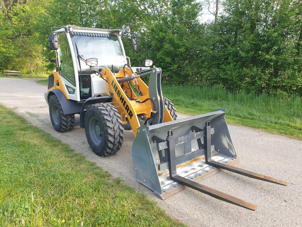 Liebherr L 504 C - Încărcător frontal pe pneuri: Foto 5 Liebherr L 504 C - Încărcător frontal pe pneuri: Foto 5
