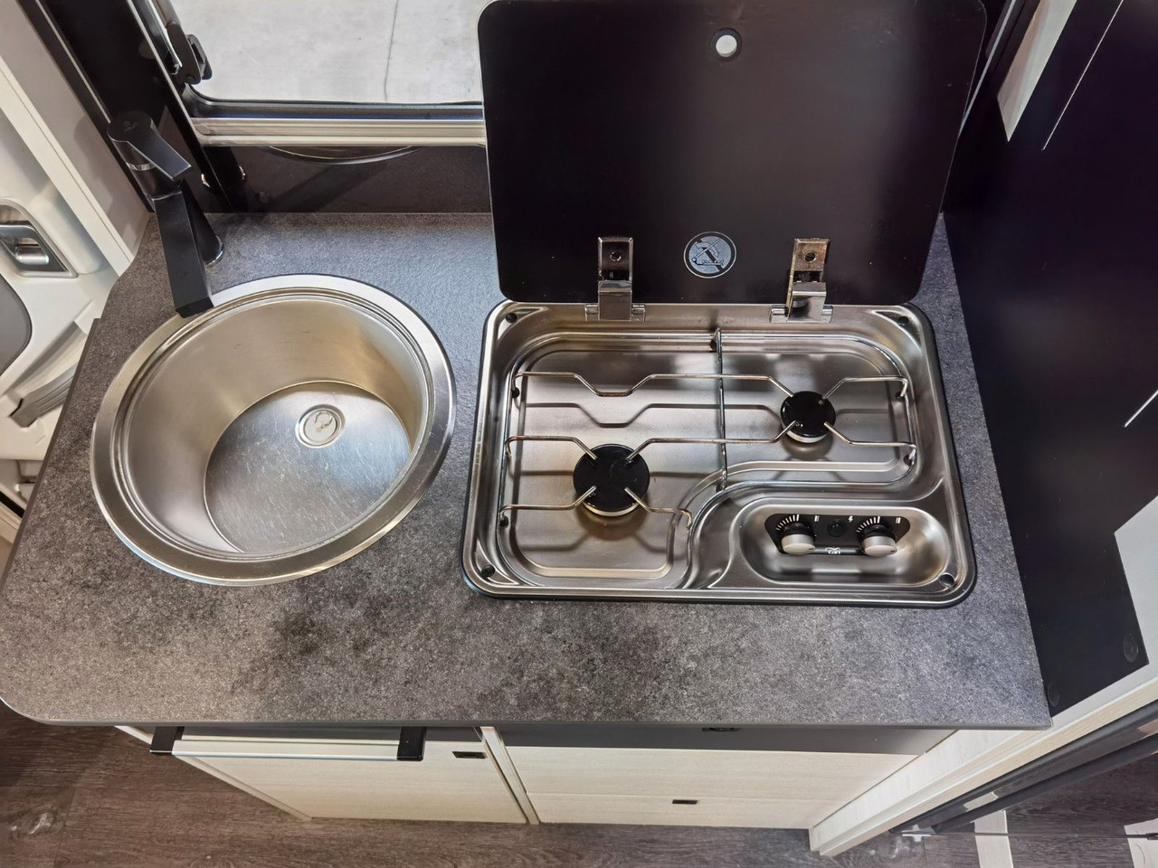 Autorulotă semi-integrată Chausson 627 GA TITANIUM -PREMIUM /EINZELBETTEN & HUBBETT: Foto 17