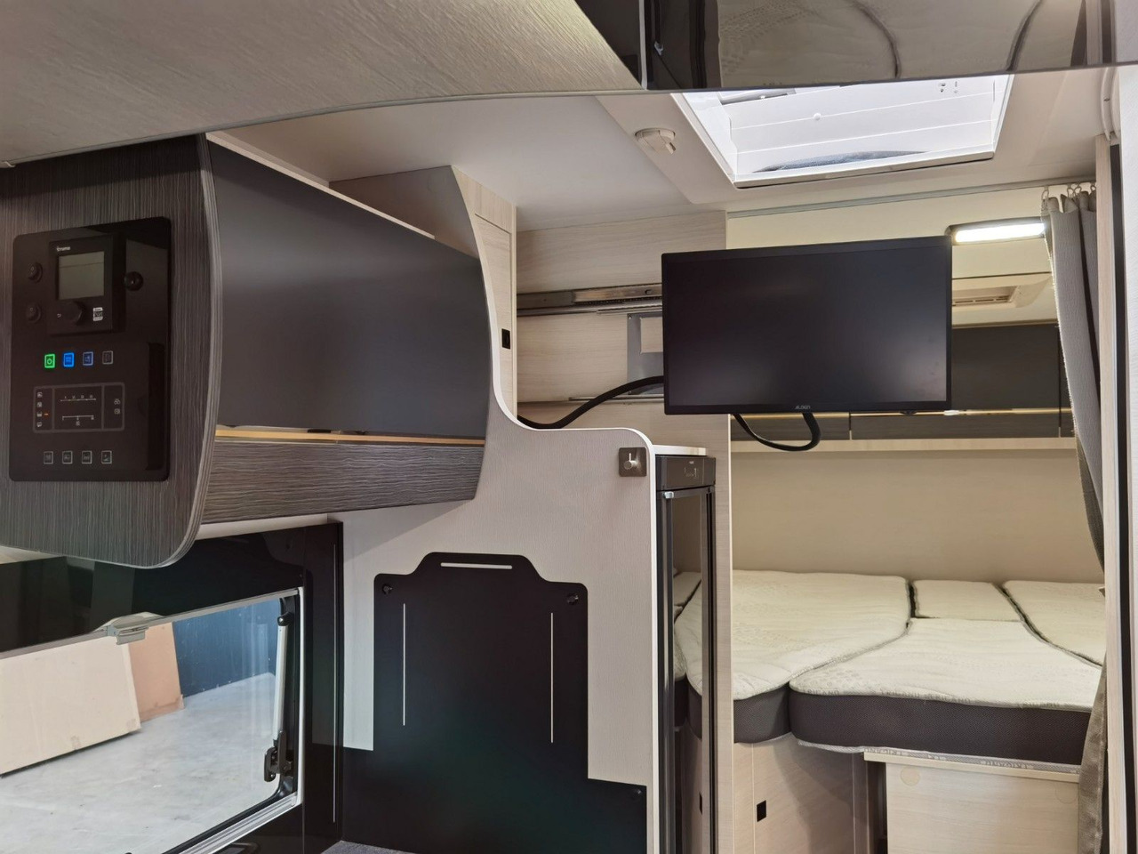 Autorulotă semi-integrată Chausson 627 GA TITANIUM -PREMIUM /EINZELBETTEN & HUBBETT: Foto 15