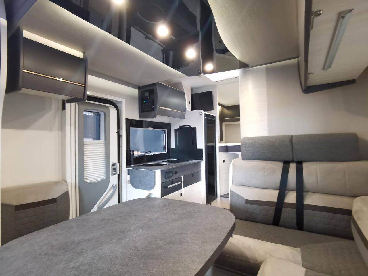 Autorulotă semi-integrată Chausson 627 GA TITANIUM -PREMIUM /EINZELBETTEN & HUBBETT: Foto 12