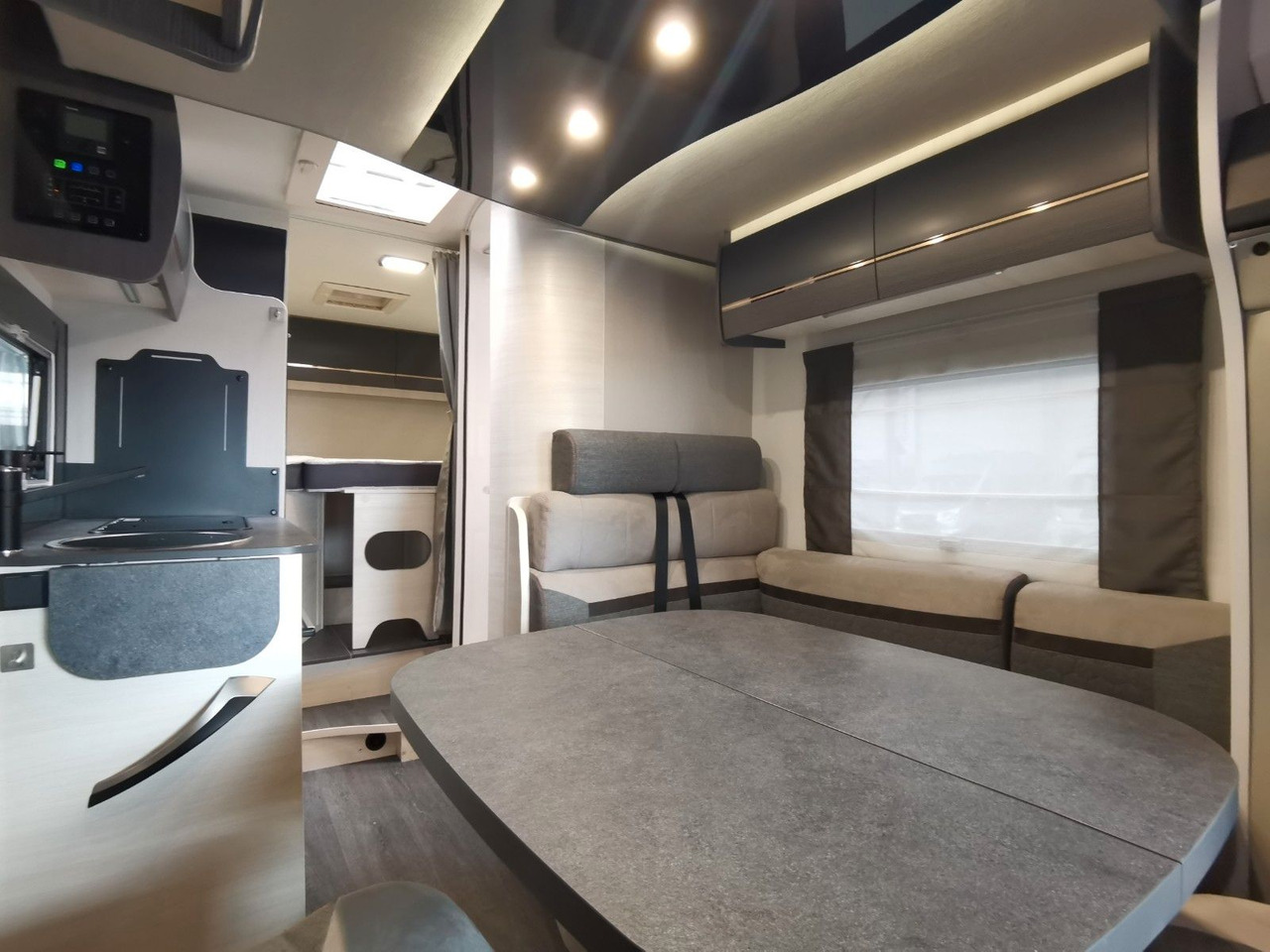 Autorulotă semi-integrată Chausson 627 GA TITANIUM -PREMIUM /EINZELBETTEN & HUBBETT: Foto 14