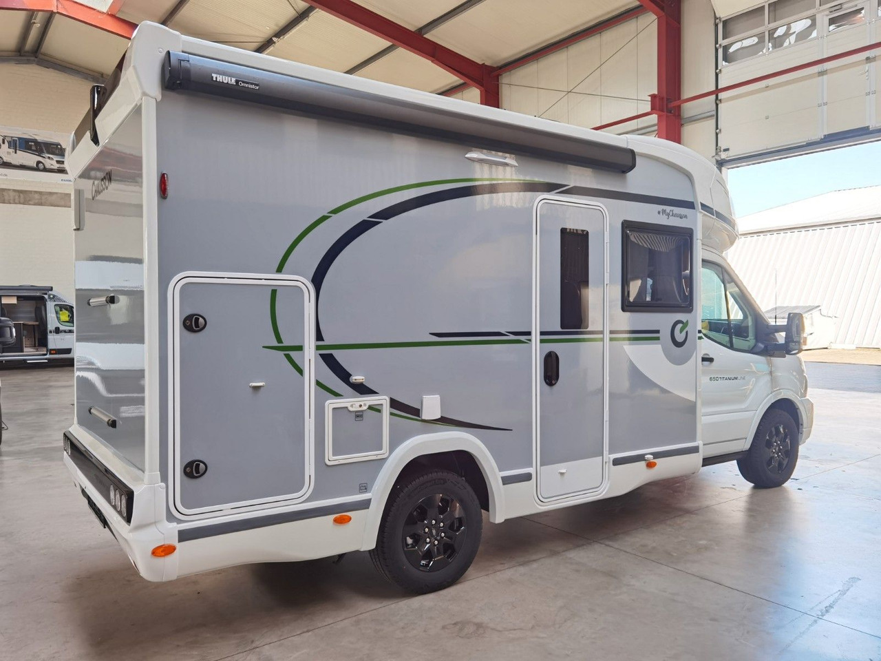 Chausson 650 TITANIUM / - 2026 - / NUR 6.39 M. / HUBBETT - Autorulotă semi-integrată: Foto 4 Chausson 650 TITANIUM / - 2026 - / NUR 6.39 M. / HUBBETT - Autorulotă semi-integrată: Foto 4