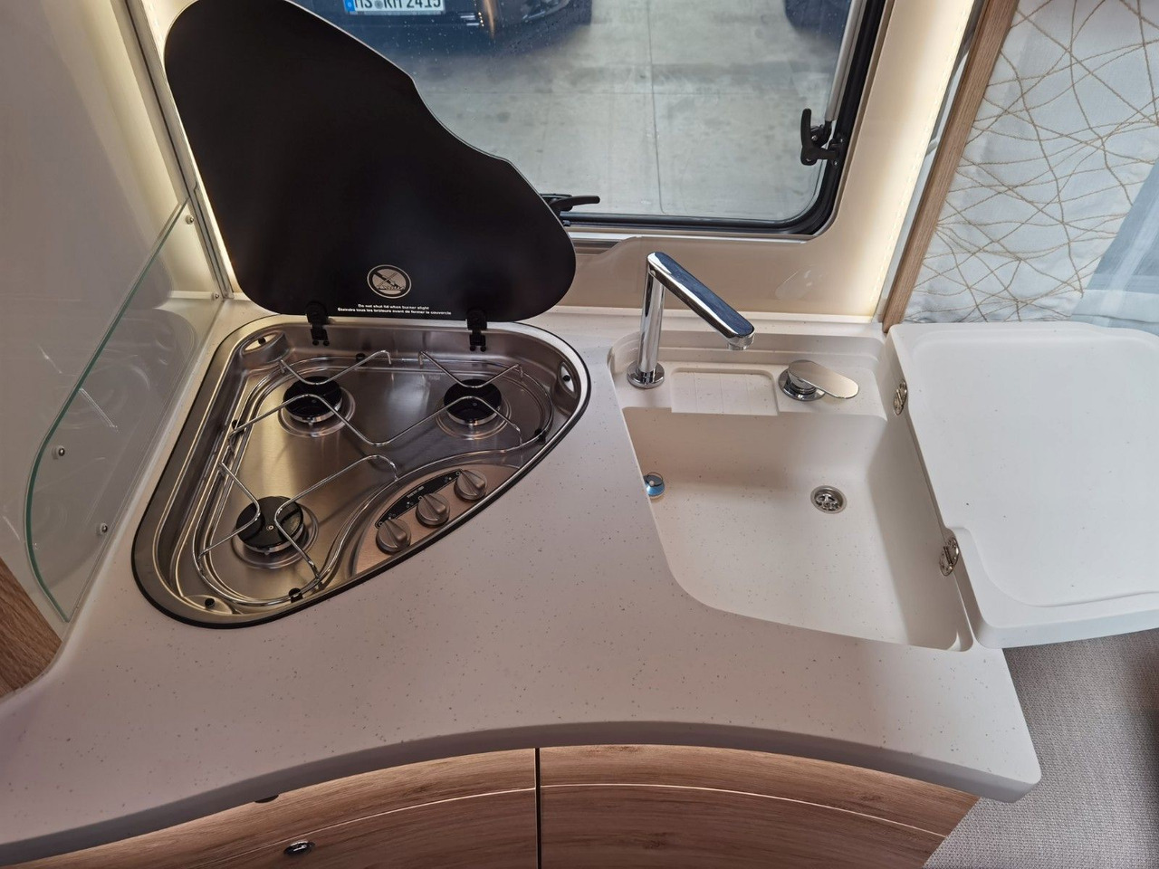 Eura Mobil INTEGRA LINE 720 EF /180PS-9G MAXI/ EINZELBETTEN în leasing Eura Mobil INTEGRA LINE 720 EF /180PS-9G MAXI/ EINZELBETTEN: Foto 16