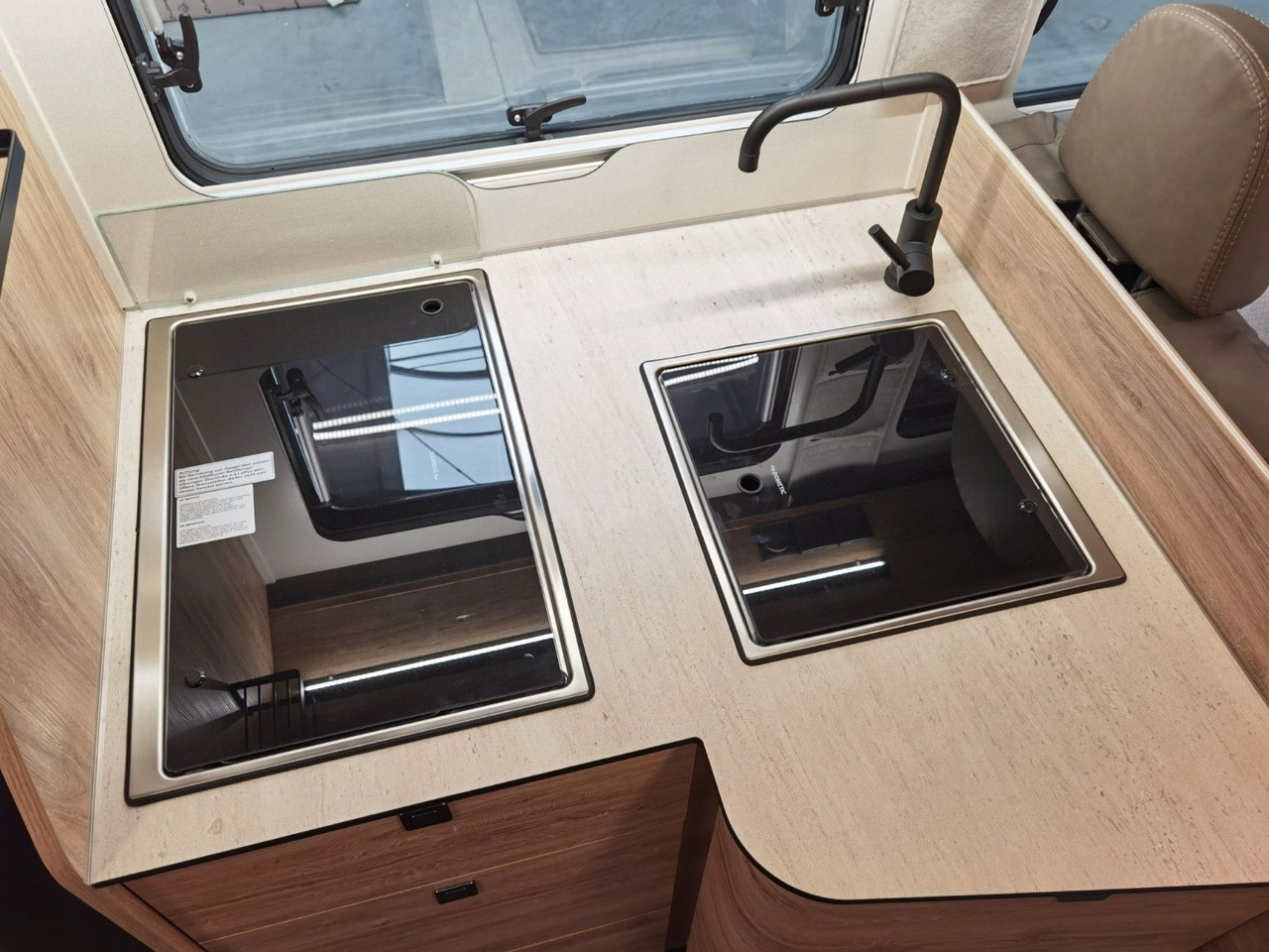 Autorulotă semi-integrată Eura Mobil PROFILA T 695 EB / MODELL 2026 / EINZELBETTEN: Foto 18