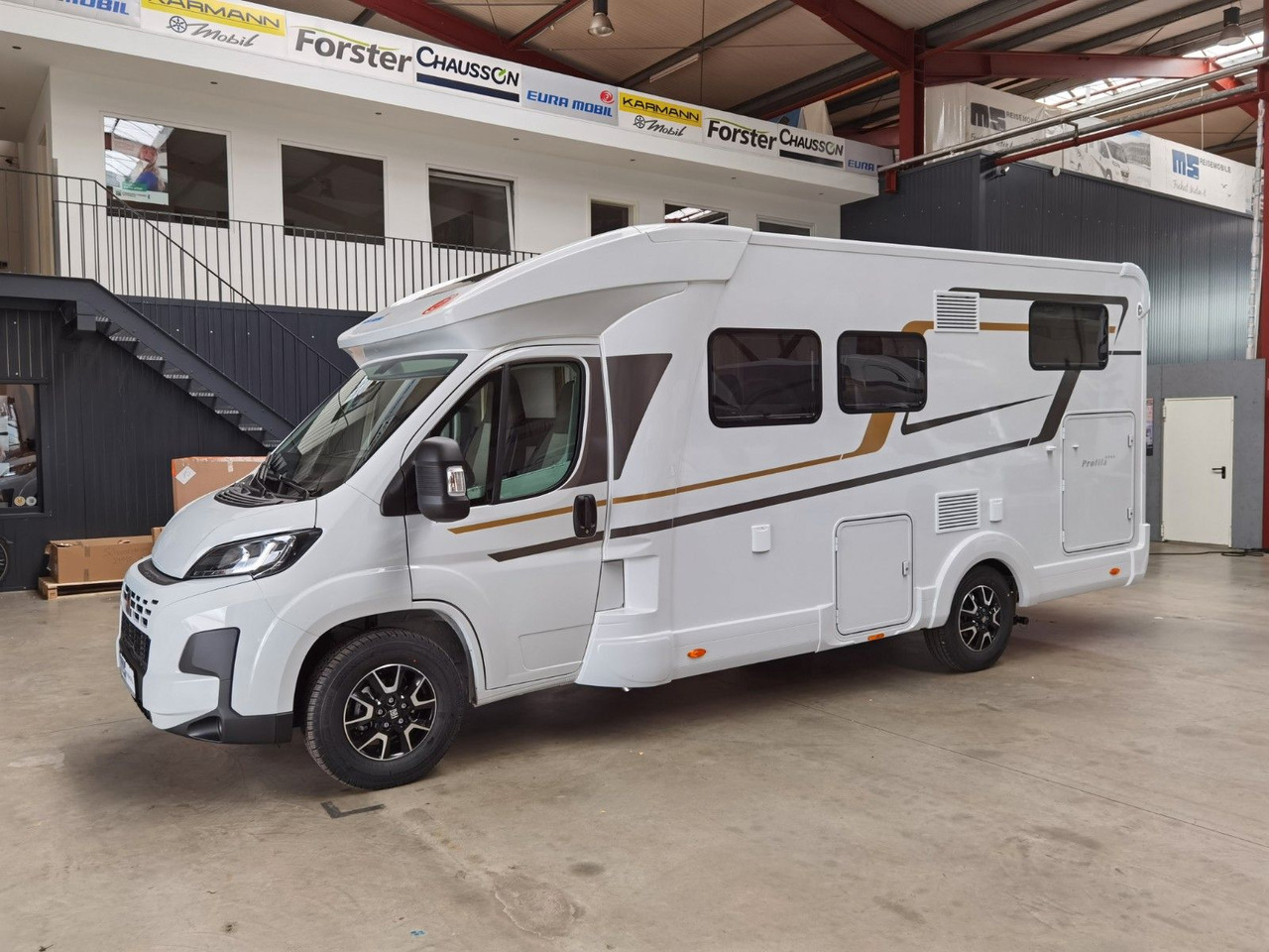 Autorulotă semi-integrată Eura Mobil PROFILA T 695 EB / MODELL 2026 / EINZELBETTEN: Foto 6