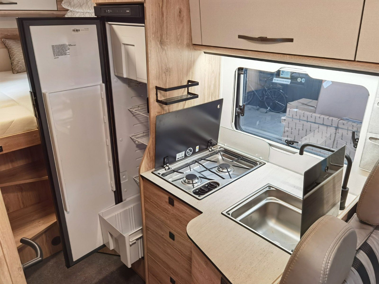 Autorulotă semi-integrată Eura Mobil PROFILA T 695 EB / MODELL 2026 / EINZELBETTEN: Foto 17