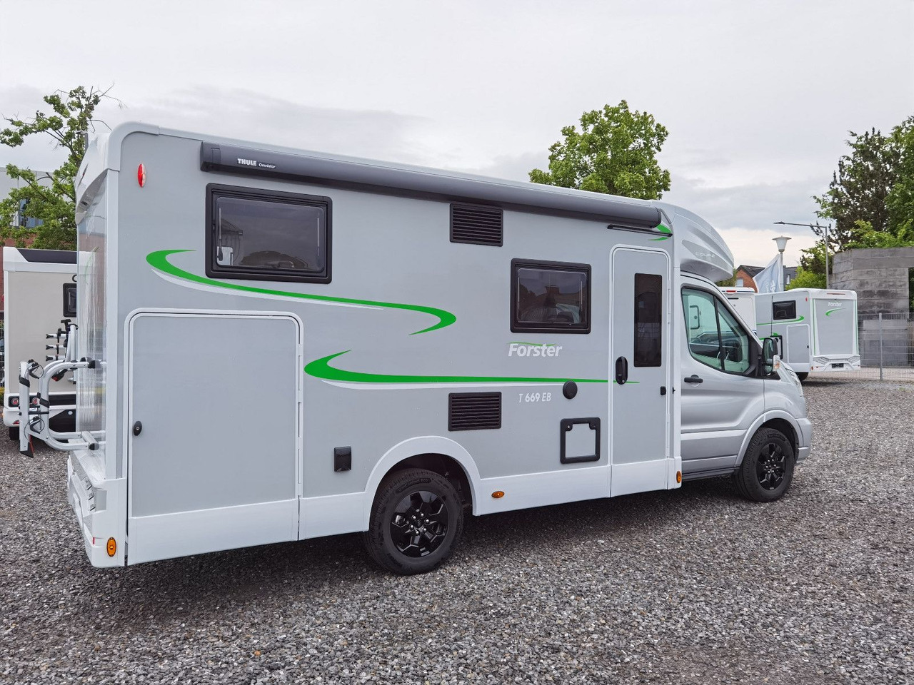 Forster T 669 EBN COUPÈ / 165PS - DSG / EINZELBETTEN - Autorulotă semi-integrată: Foto 4 Forster T 669 EBN COUPÈ / 165PS - DSG / EINZELBETTEN - Autorulotă semi-integrată: Foto 4