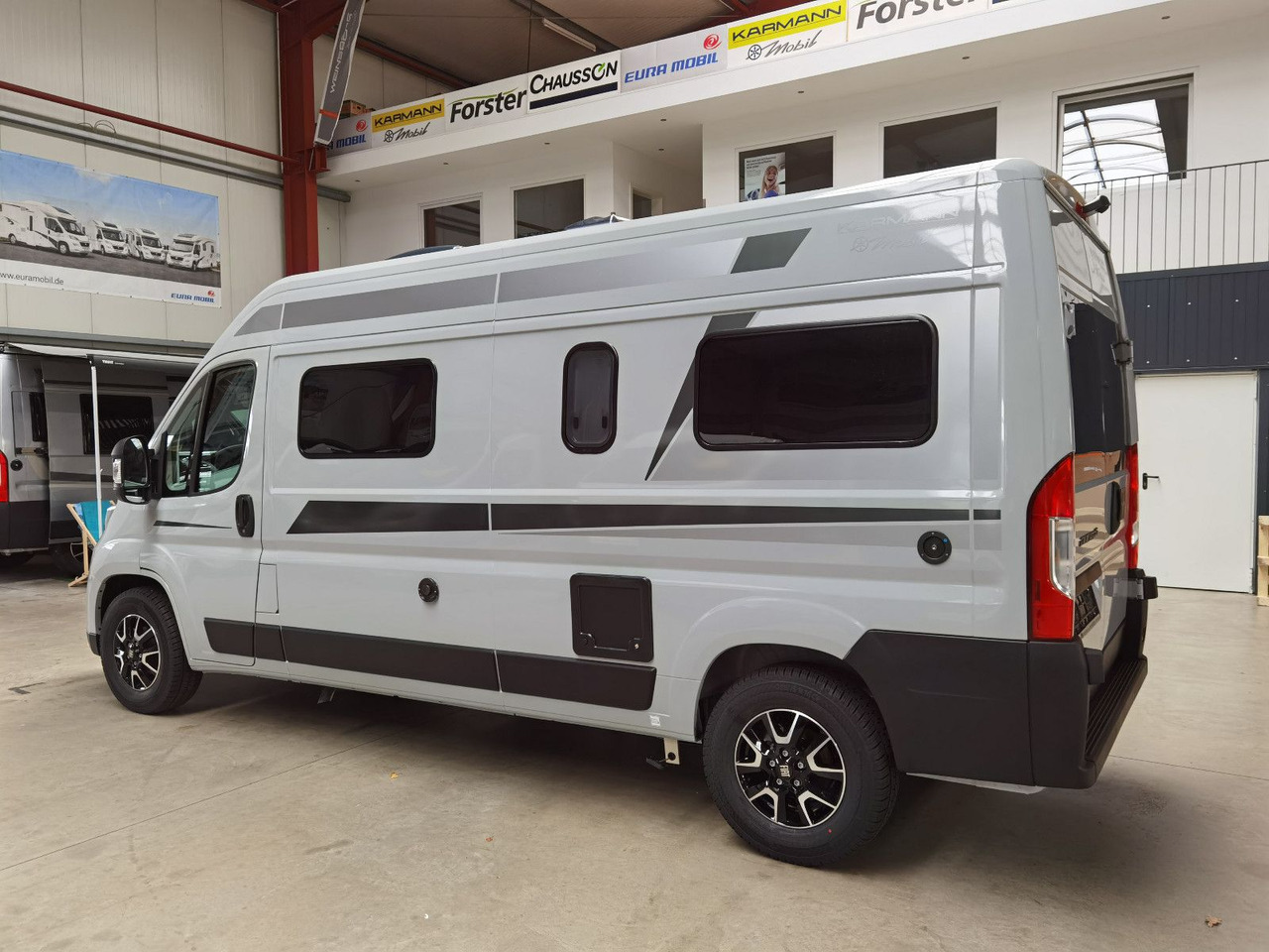 Karmann DEXTER 580 /- 2026 -/ PANORAMA DACHFENSTER - Camper van: Foto 5 Karmann DEXTER 580 /- 2026 -/ PANORAMA DACHFENSTER - Camper van: Foto 5
