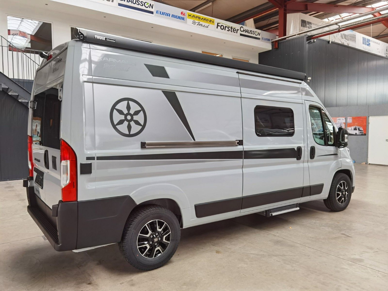 Karmann DEXTER 580 /- 2026 -/ SKY-ROOF & MULTIMEDIA - Camper van: Foto 4 Karmann DEXTER 580 /- 2026 -/ SKY-ROOF & MULTIMEDIA - Camper van: Foto 4