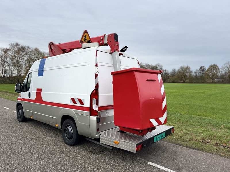 Peugeot BOXER 2.2HDI Autohoogwerker Arbeitsbuhne 12.5mtr werkhoogte 2018 - Camion cu nacela: Foto 5 Peugeot BOXER 2.2HDI Autohoogwerker Arbeitsbuhne 12.5mtr werkhoogte 2018 - Camion cu nacela: Foto 5