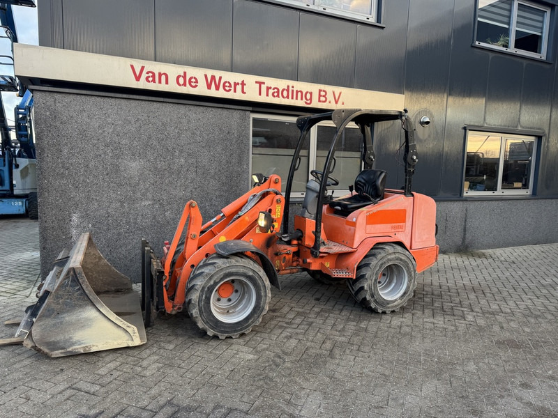 Schäffer Wiellader Schaffer - 2436 - shovel - wiellader - 200uur - 2011 - bak - vorkenbord - Încărcător frontal pe pneuri: Foto 2 Schäffer Wiellader Schaffer - 2436 - shovel - wiellader - 200uur - 2011 - bak - vorkenbord - Încărcător frontal pe pneuri: Foto 2