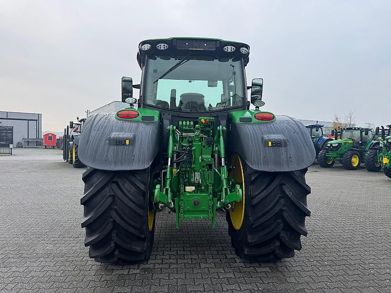 John Deere 6R185 AP 50KM COMMAND-PRO NIEUWE WIELEN!!! - Tractor agricol: Foto 4 John Deere 6R185 AP 50KM COMMAND-PRO NIEUWE WIELEN!!! - Tractor agricol: Foto 4