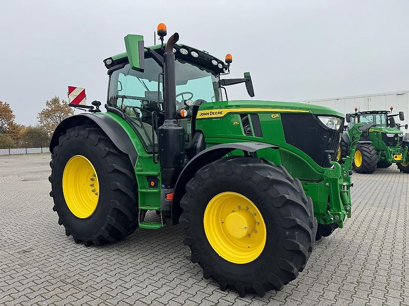 John Deere 6R215 AP 50KM COMMAND-PRO 2022!!! - Tractor agricol: Foto 2 John Deere 6R215 AP 50KM COMMAND-PRO 2022!!! - Tractor agricol: Foto 2