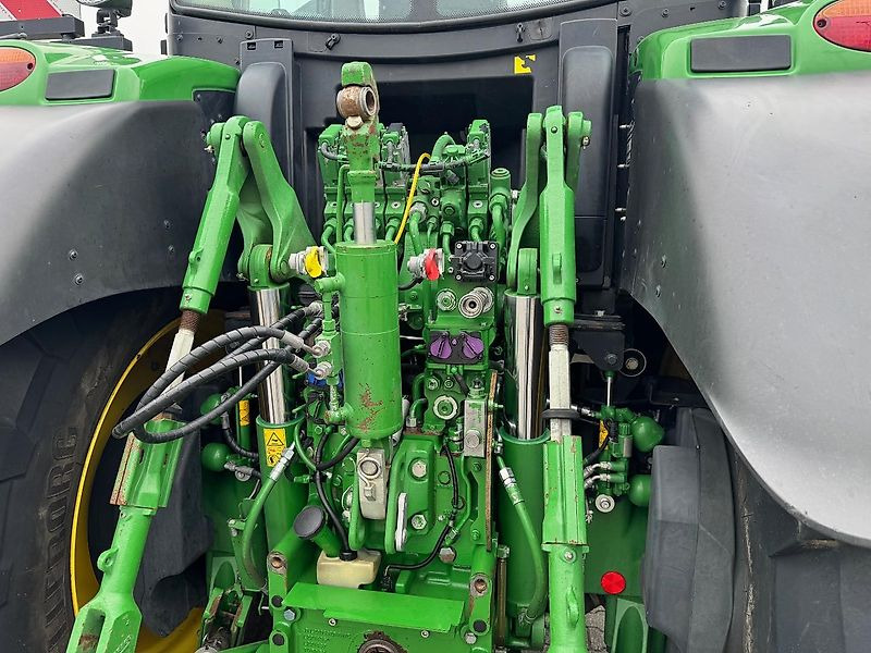 John Deere 6R250 AP 50KM COMMAND-PRO FH+FA 2022 2800 UUR!!! - Tractor agricol: Foto 5 John Deere 6R250 AP 50KM COMMAND-PRO FH+FA 2022 2800 UUR!!! - Tractor agricol: Foto 5