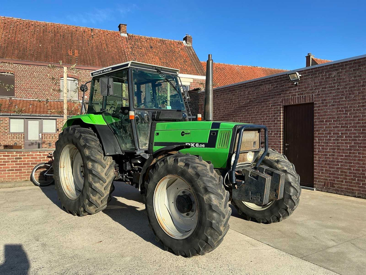 1993 DEUTZ-FAHR DX6.06 ALL-WHEEL DRIVE FARM TRACTOR - Tractor agricol: Foto 4 1993 DEUTZ-FAHR DX6.06 ALL-WHEEL DRIVE FARM TRACTOR - Tractor agricol: Foto 4