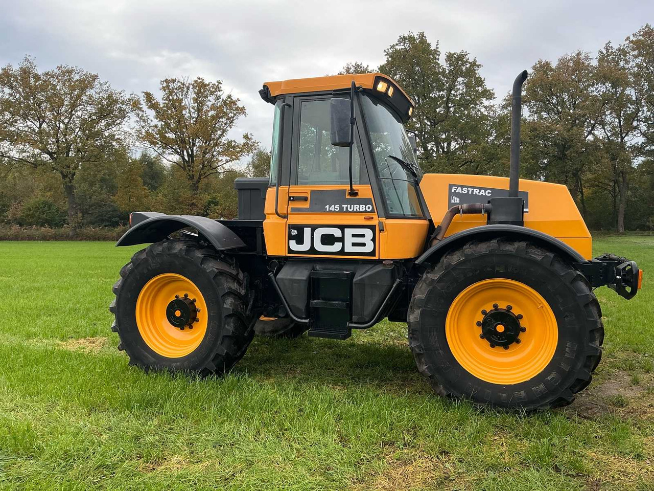 1993 JCB FASTRAC 145 TURBO ALL-WHEEL DRIVE TRACTOR - Tractor agricol: Foto 5 1993 JCB FASTRAC 145 TURBO ALL-WHEEL DRIVE TRACTOR - Tractor agricol: Foto 5
