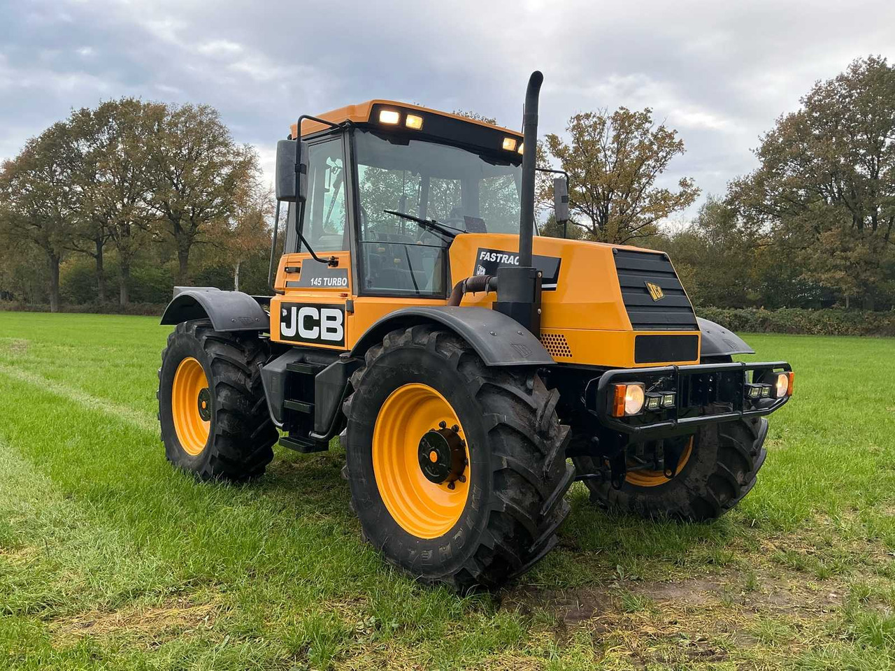 1993 JCB FASTRAC 145 TURBO ALL-WHEEL DRIVE TRACTOR - Tractor agricol: Foto 4 1993 JCB FASTRAC 145 TURBO ALL-WHEEL DRIVE TRACTOR - Tractor agricol: Foto 4