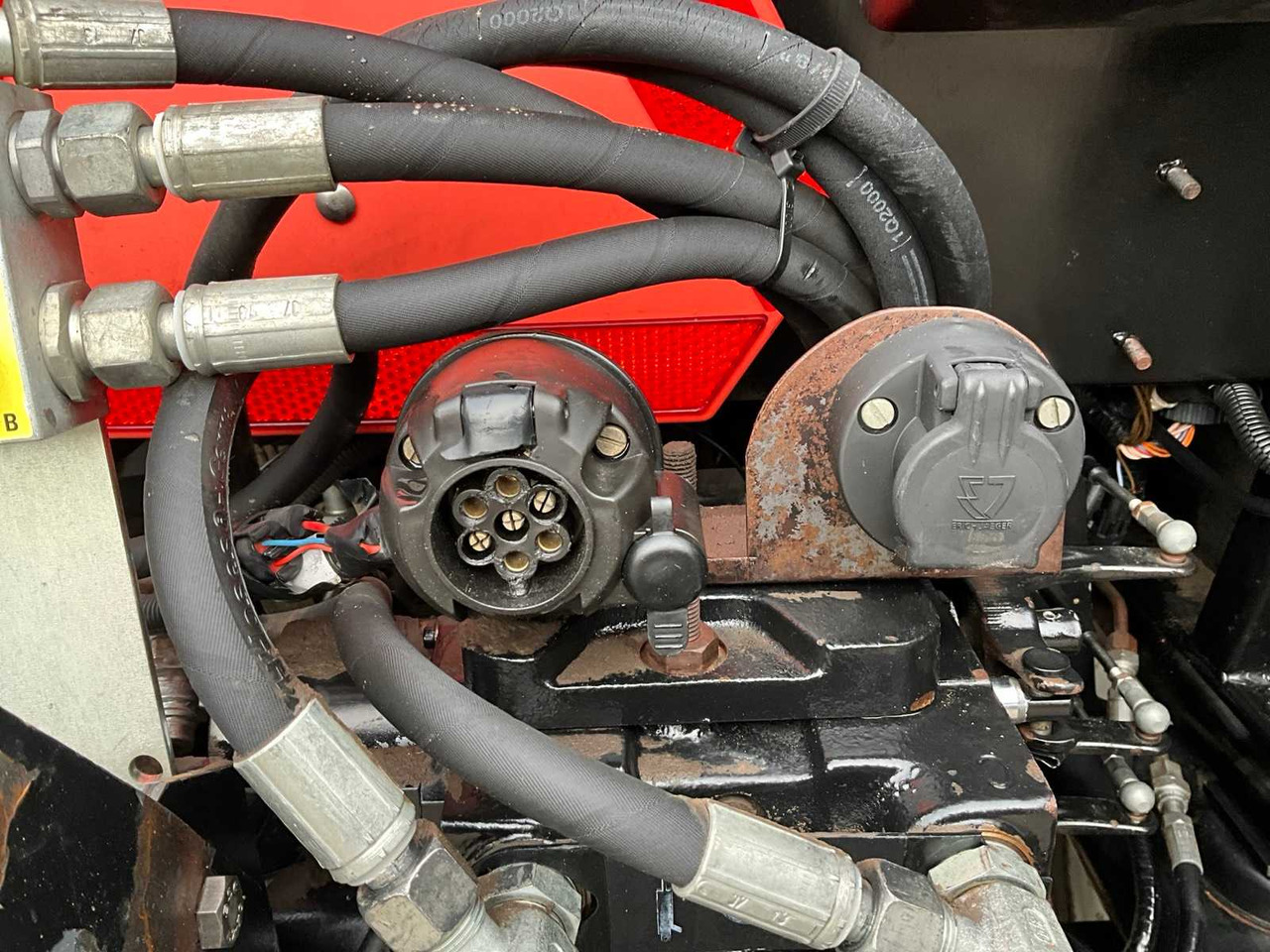 Tractor agricol 2000 CASE IH MX100C ALL-WHEEL DRIVE FARM TRACTOR: Foto 16 Tractor agricol 2000 CASE IH MX100C ALL-WHEEL DRIVE FARM TRACTOR: Foto 16