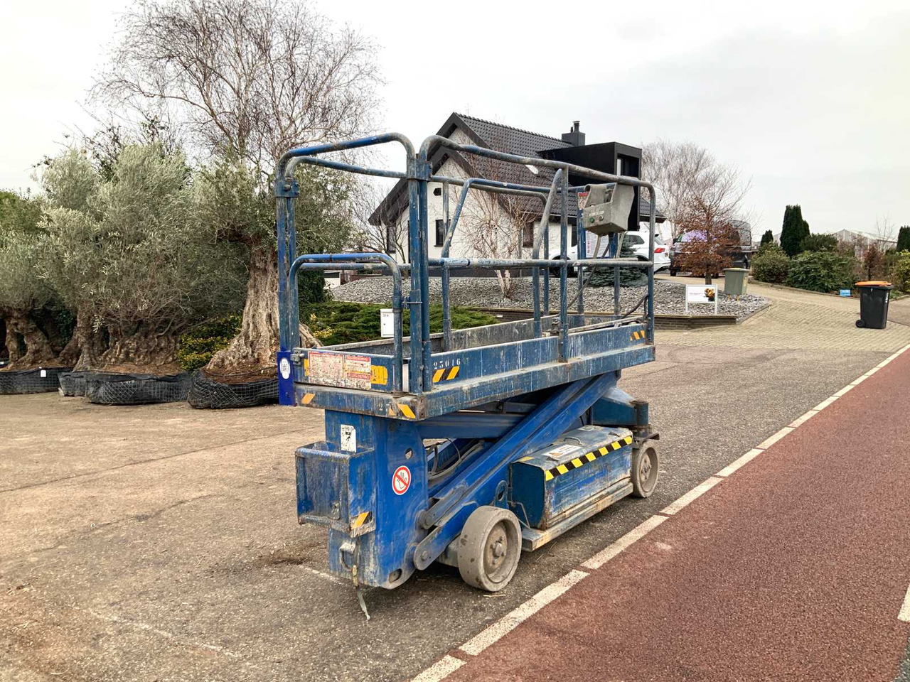 Autopropulsată platformă 2000 UPRIGHT SL20 AERIAL WORK PLATFORM: Foto 6